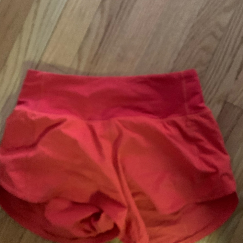 Womens Lululemon shorts great fit